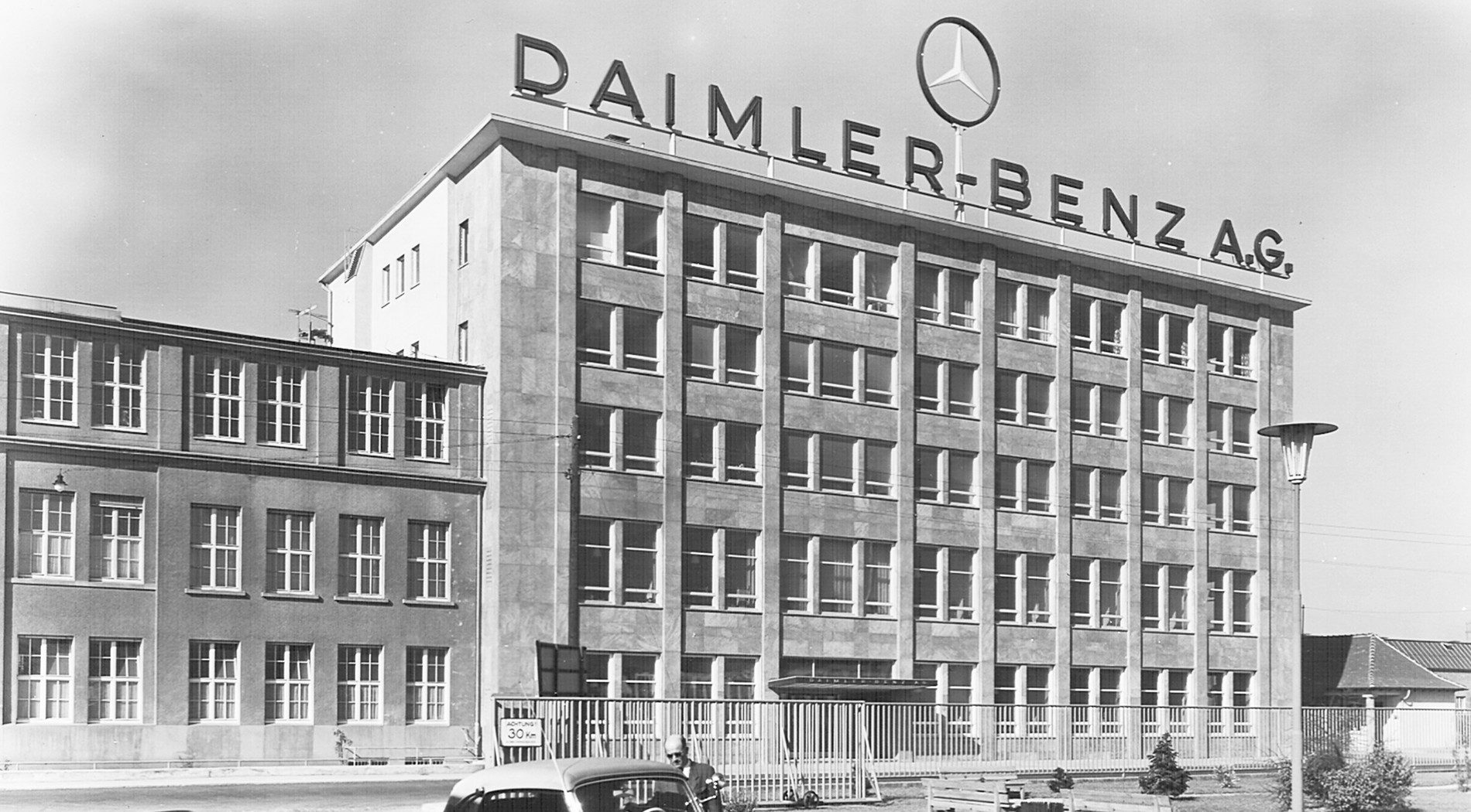 Bauvorhaben: Daimler Benz AG in Stuttgart